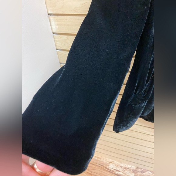 CHRISTIAN DIOR WOMEN RICH VELOUR LOOKING BLAZER SIZE 10 - Picture 3 of 5